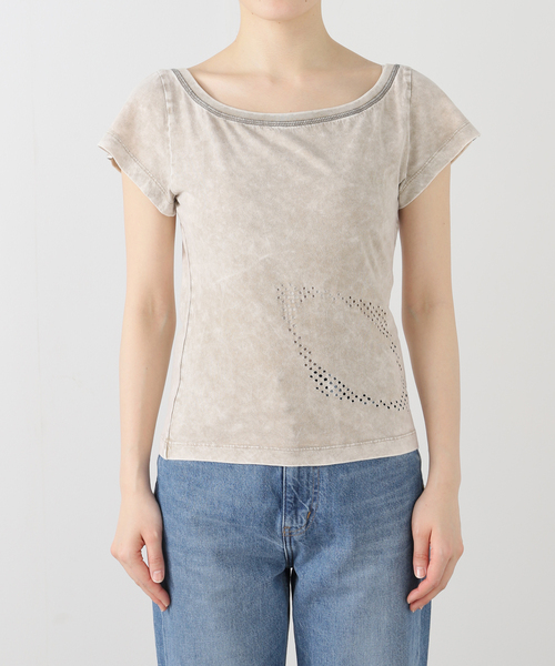MSCHF（ミスチーフ）の「【Geek Office / ギークオフィス】MSCHF / ミスチーフ ブリーチ ワイド ネック T（Tシャツ/カットソー・レディース・ベージュ/レッド/ブラック・SMALL）」の7枚目の写真