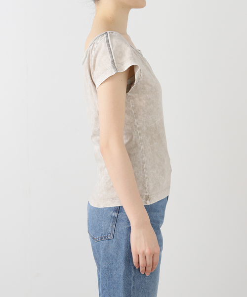 MSCHF（ミスチーフ）の「【Geek Office / ギークオフィス】MSCHF / ミスチーフ ブリーチ ワイド ネック T（Tシャツ/カットソー・レディース・ベージュ/レッド/ブラック・SMALL）」の10枚目の写真