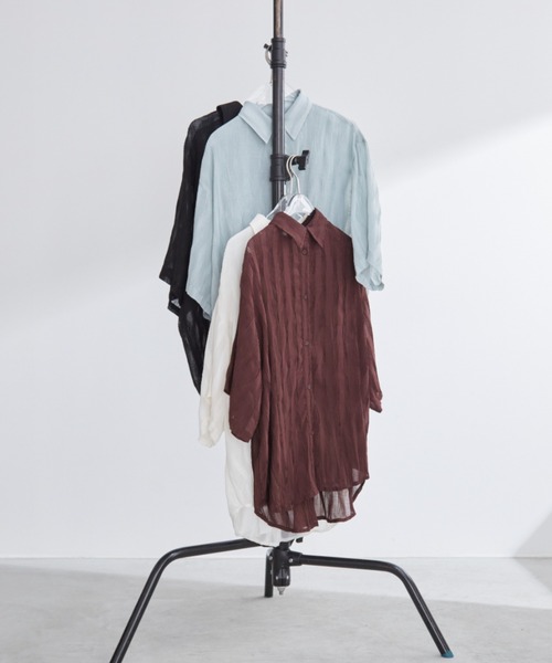 Aunt Marie's（アントマリーズ）の「ウェーブストライプハーフスリーブシアーシャツ（シャツ/ブラウス・レディース・ブラウン/アイボリー/ブラック/ライトブルー・FREE）」の9枚目の写真