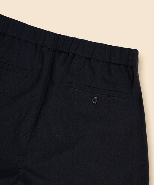BROOKS BROTHERS(ブルックスブラザーズ)の「◆オンラインストア限定◆ポリエステル 1818ロゴ プリーテッドショーツ(その他パンツ・メンズ・ブラック/ネイビー/ベージュ・SMALL/LARGE/MEDIUM)」の4枚目の写真