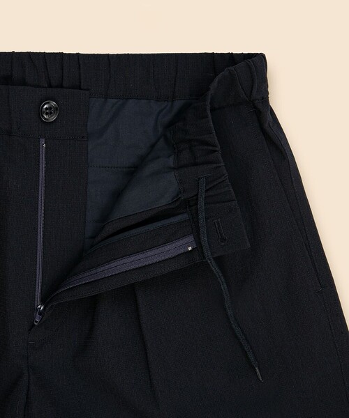 BROOKS BROTHERS(ブルックスブラザーズ)の「◆オンラインストア限定◆ポリエステル 1818ロゴ プリーテッドショーツ(その他パンツ・メンズ・ブラック/ネイビー/ベージュ・SMALL/LARGE/MEDIUM)」の11枚目の写真