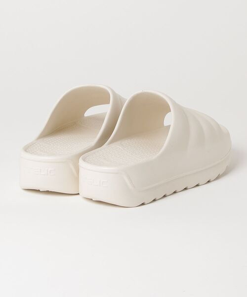 ALPEN / SPORTS DEPO SELECT（アルペンスポーツデポセレクト）の「テリック  W-CLOUD（サンダル・メンズ・アイボリー・27.0cm/28.0cm/26.0cm/29.0cm/23.0cm/24.0cm）」の2枚目の写真