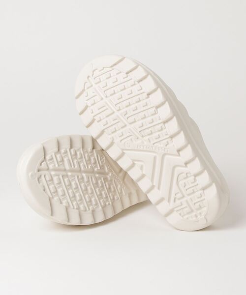 ALPEN / SPORTS DEPO SELECT（アルペンスポーツデポセレクト）の「テリック  W-CLOUD（サンダル・メンズ・アイボリー・27.0cm/28.0cm/26.0cm/29.0cm/23.0cm/24.0cm）」の3枚目の写真