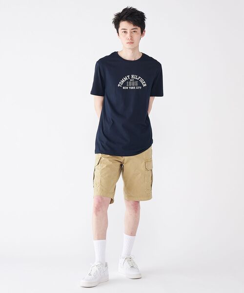 tommy jeans(トミー ジーンズ)の「ツイルレギュラーカーゴショーツ(その他パンツ・メンズ・ベージュ/グリーン・30inch/32inch/34inch)」の3枚目の写真