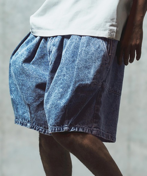 GLIMCLAP(グリムクラップ)の「mp13555- Chemical wash denim shorts デニムショートパンツ(デニムパンツ・メンズ・ブラック/インディゴブルー・S/M/L)」の7枚目の写真