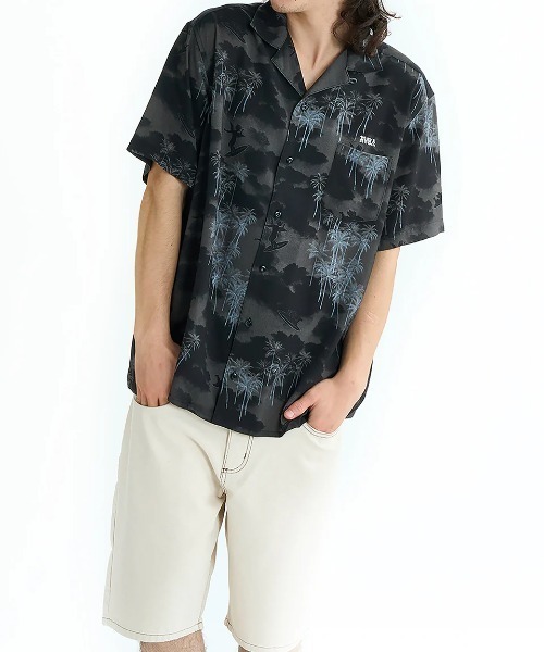 RVCA(ルーカ)の「RVCA メンズ IRON ON SH 半袖シャツ 【2025年夏モデル】/ルーカ総柄胸ポケット半袖ボーリングシャツ(シャツ/ブラウス・メンズ・ブラック系その他/ブルー系その他/ブラック・X-LARGE/SMALL/MEDIUM/LARGE)」の1枚目の写真