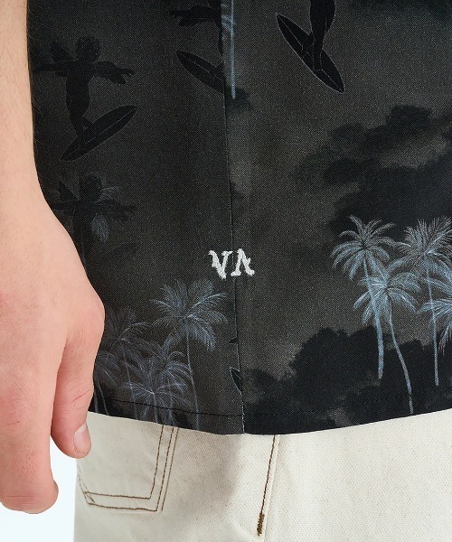 RVCA(ルーカ)の「RVCA メンズ IRON ON SH 半袖シャツ 【2025年夏モデル】/ルーカ総柄胸ポケット半袖ボーリングシャツ(シャツ/ブラウス・メンズ・ブラック系その他/ブルー系その他/ブラック・X-LARGE/SMALL/MEDIUM/LARGE)」の5枚目の写真
