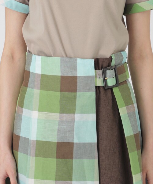 BLUE LABEL CRESTBRIDGE（ブルーレーベルクレストブリッジ）の「クレストブリッジチェックサイドベルトフレアスカート（スカート・レディース・レッド系その他4/ライトブルー/グリーン系その他2・36/38）」の6枚目の写真