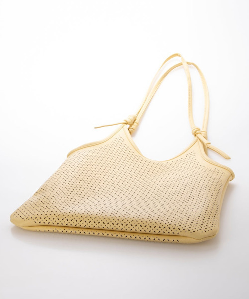 kakatoo（カカトゥ）の「カカトゥ kakatoo / パンチングトートバッグ（トートバッグ・レディース・ブラック/アイボリー/イエロー・FREE）」の6枚目の写真
