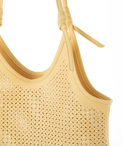 kakatoo（カカトゥ）の「カカトゥ kakatoo / パンチングトートバッグ（トートバッグ・レディース・ブラック/アイボリー/イエロー・FREE）」の8枚目の写真