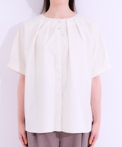 DRESKIP(ドレスキップ)の「【洗える/S-LL】大人の上品シルエット タックデザイン 5分袖ブラウス(シャツ/ブラウス・レディース・ネイビー/ライトベージュ/ブルーグリーン・01/02/03/04)」の16枚目の写真