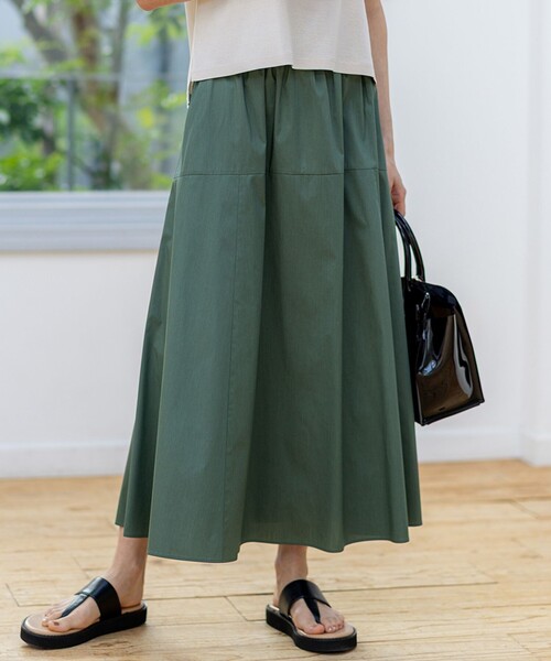 23区 L(ニジュウサンクオオキイサイズ)の「【接触冷感/撥水加工】ストレッチブロード ギャザースカート(スカート・レディース・モスグリーン系/ベージュ系/ブラック系・50/46/44/48)」の3枚目の写真