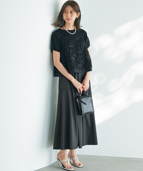 23区 L(ニジュウサンクオオキイサイズ)の「【接触冷感/撥水加工】ストレッチブロード ギャザースカート(スカート・レディース・モスグリーン系/ベージュ系/ブラック系・50/46/44/48)」の5枚目の写真