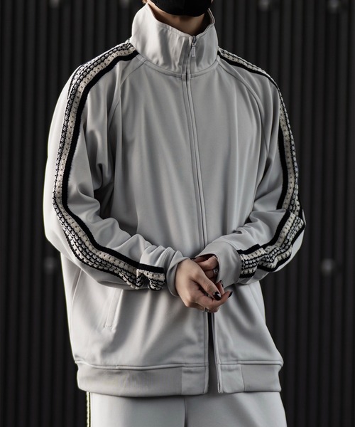 CLEL(クレイル)の「【CLEL】Hand Knitting 2way Track Jacket / ハンドニッティング 2wayトラックジャケット(ジャージ・メンズ・ブラック/チャコールグレー/ライトグレー・L/M/S/XS)」の14枚目の写真