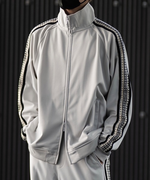 CLEL(クレイル)の「【CLEL】Hand Knitting 2way Track Jacket / ハンドニッティング 2wayトラックジャケット(ジャージ・メンズ・ブラック/チャコールグレー/ライトグレー・L/M/S/XS)」の17枚目の写真