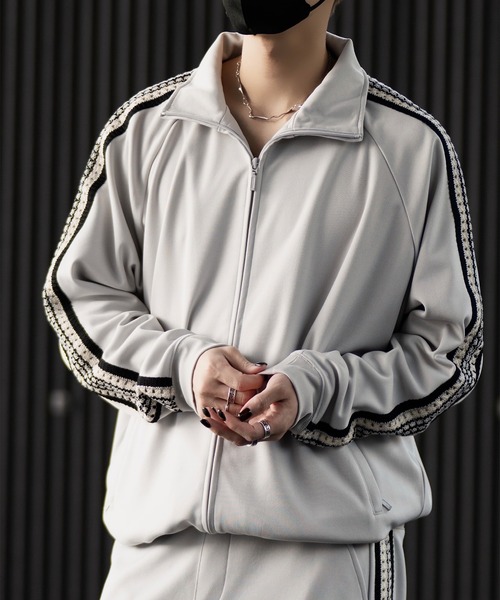 CLEL(クレイル)の「【CLEL】Hand Knitting 2way Track Jacket / ハンドニッティング 2wayトラックジャケット(ジャージ・メンズ・ブラック/チャコールグレー/ライトグレー・L/M/S/XS)」の8枚目の写真