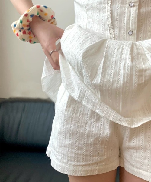 WEGO（ウィゴー）の「WEGO/インナーパンツ付きガーリーパフフリルミニ丈ワンピース（ワンピース・レディース・ホワイト/ブラック・MEDIUM/LARGE）」の8枚目の写真