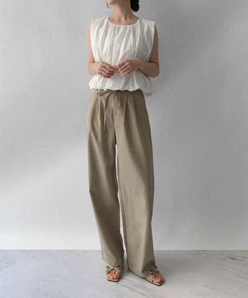 on:nue（オンニュ）の「【on:nue】ギャザーネックボリュームクロップドブラウス（シャツ/ブラウス・レディース・ホワイト/ブラック・FREE）」の12枚目の写真