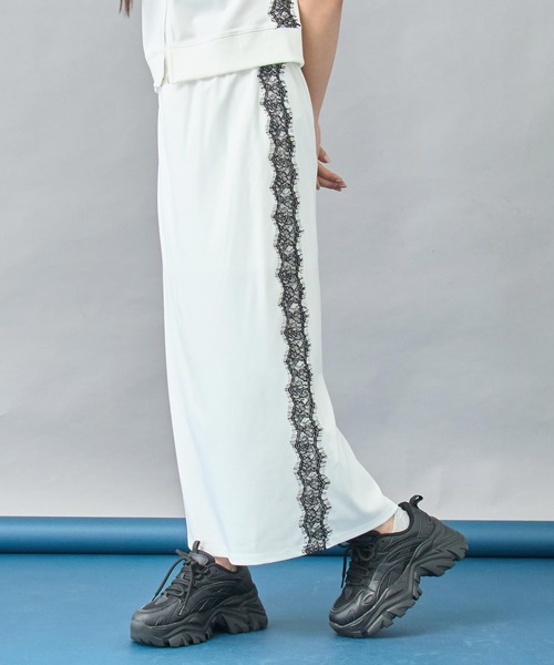 ANAP(アナップ)の「サイド レース ライン ジャージ ブルゾン × ロング スカート セットアップ(セットアップ・レディース・ブラック/ホワイト・XS/S)」の18枚目の写真