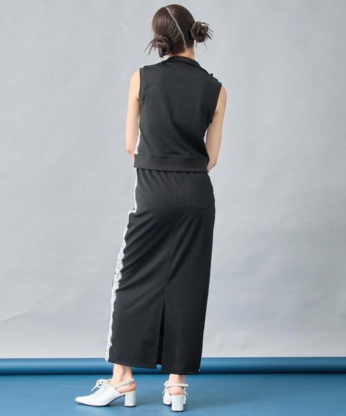 ANAP(アナップ)の「サイド レース ライン ジャージ ブルゾン × ロング スカート セットアップ(セットアップ・レディース・ブラック/ホワイト・XS/S)」の22枚目の写真