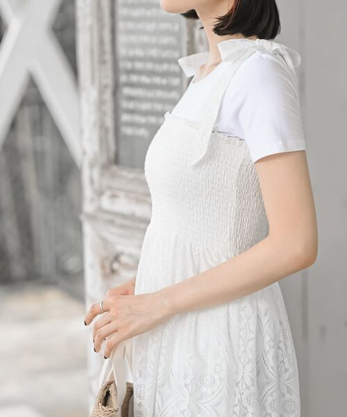 rps(アールピーエス)の「レース生地シャーリング肩リボンワンピース(ワンピース・レディース・ネイビー/オフホワイト/ブラック・フリー)」の9枚目の写真