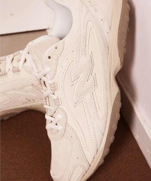 NEW BALANCE(ニューバランス)の「New Balance U204LMMC / ニューバランス U204LMMC(スニーカー・メンズ・ライトベージュ・29.0cm/23.5cm/23.0cm/30.0cm/22.5cm/28.5cm/28.0cm/27.5cm/27.0cm/26.5cm/26.0cm/25.5cm/25.0cm/24.5cm/24.0cm)」の5枚目の写真