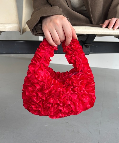 FUULLY STUDIO(フーリィーステューディオ)の「サテンフリルミニBAG(ハンドバッグ・レディース・アイボリー/ブラック/レッド・FREE)」の3枚目の写真