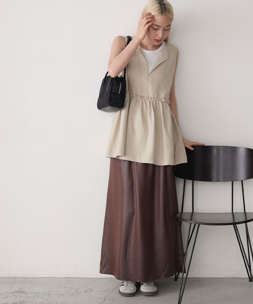 forksy.(フォルクシー)の「【forksy.】バックスリットサテンロングスカート(スカート・レディース・ブラウン/キャメル/ブラック・FREE)」の19枚目の写真