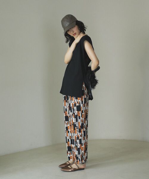 Green　Parks（グリーンパークス）の「everywalk.ヴィンテージレザーロゴキャップ（キャップ・レディース・ブラウン/アイボリー・FREE）」の19枚目の写真