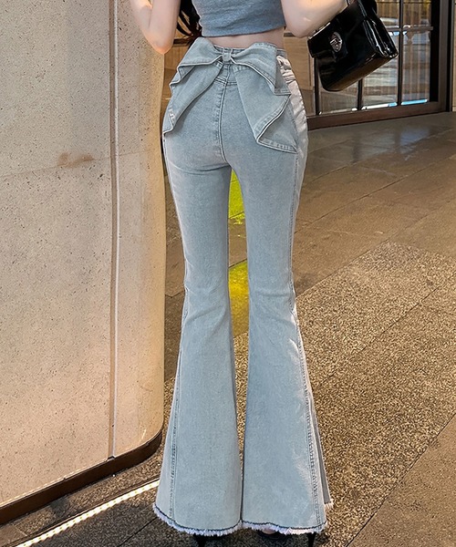 Nia(ニア)の「Nia(ニア)/バックリボン スキニーフレアデニム(デニムパンツ・レディース・ブルー・SMALL/MEDIUM/LARGE)」の6枚目の写真