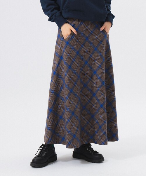 BEAMS BOY（ビームスボーイ）の「【2/5再値下げ】チェック ロング Aライン スカート（スカート・レディース・ブラウン/レッド・1/2）」の2枚目の写真