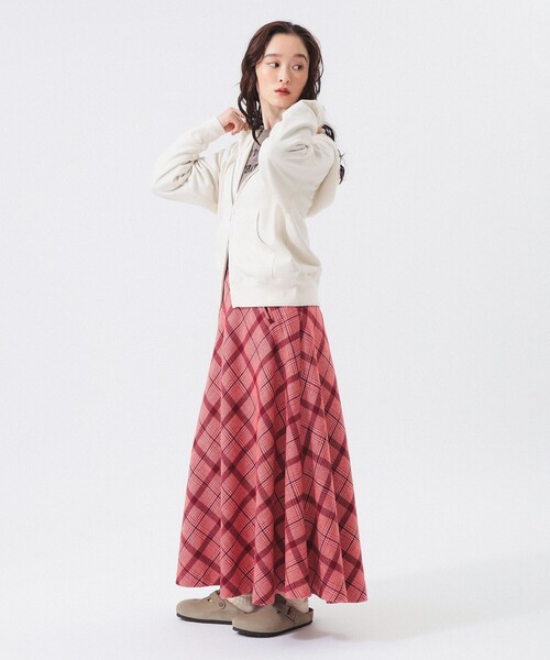 BEAMS BOY（ビームスボーイ）の「【2/5再値下げ】チェック ロング Aライン スカート（スカート・レディース・ブラウン/レッド・1/2）」の4枚目の写真