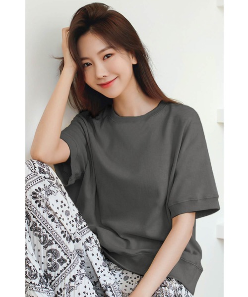 Cinderella（シンデレラ）の「Tシャツ 半袖 夏 レディース 春 大きいサイズ トップス 綿 丸首 大きめ ゆったり カジュアル 涼しい 無地 シンプル 春夏 ブラック ダークグレー グレー グリーン ホワイト 黒 灰色 白 緑（Tシャツ/カットソー・レディース・ホワイト/ダークグレー/グレイッシュベージュ/グレー/モカ/グリーン・LARGE/X-LARGE/MEDIUM）」の3枚目の写真