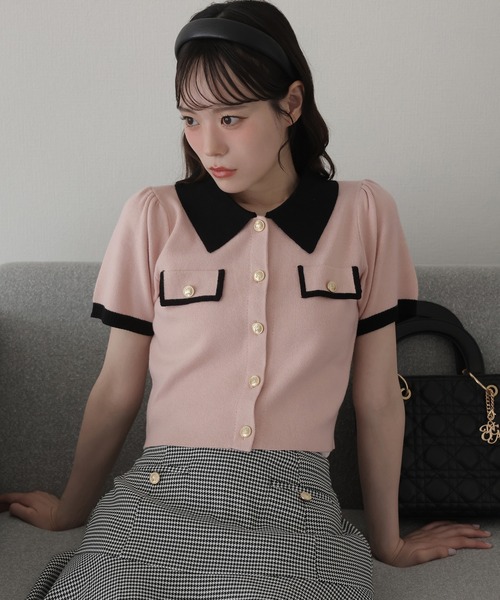 one after another NICE CLAUP(ワンアフターアナザーナイスクラップ)の「バイカラーゴールドボタンポロニット(ニット/セーター・レディース・ネイビー/ベージュ/ブラック/ピンク・FREE)」の22枚目の写真