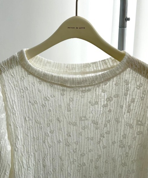maison de LATIR（メゾンドラティール）の「旬な長袖シアートップス（Tシャツ/カットソー・レディース・ブラック/ホワイト・FREE）」の8枚目の写真