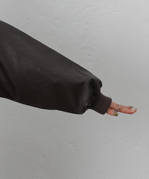 COLONY 2139(コロニートゥーワンスリーナイン)の「フェイクレザーMA-1(ライダースジャケット・レディース・ブラック/ブラウン・FREE)」の16枚目の写真