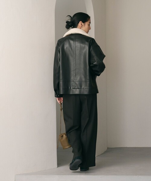 BEAUTY&YOUTH UNITED ARROWS(ビューティーアンドユースユナイテッドアローズ)の「【WEB限定】レザーライク 2WAYブルゾン(ブルゾン・レディース・ダークブラウン/ブラック・FREE)」の22枚目の写真