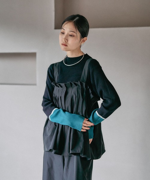 LEPSIM（レプシィム）の「12ゲージ袖配色プルオーバー2　497490（ニット/セーター・レディース・グレー×サックスブルー/グレー×ピンク/ホワイト×レッド/ブラック×レッド/ブラック×グリーン/ブラック×イエロー/ブラウン系その他・FREE）」の3枚目の写真