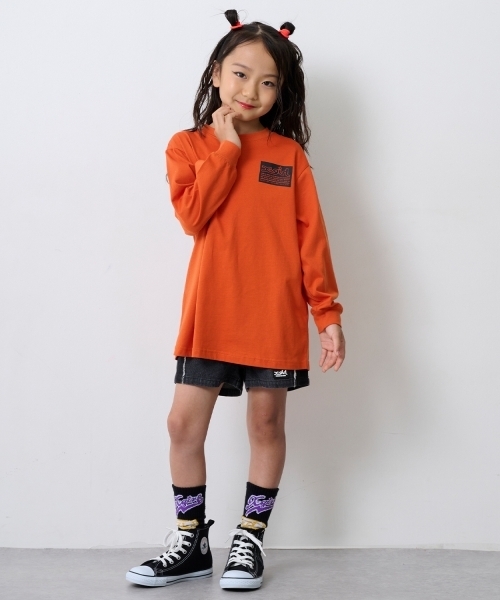X-girl Stages(エックスガールステージス)の「ガールバックプリント長袖Tシャツ(Tシャツ/カットソー・キッズ・ブラック/オフホワイト/オレンジ・130cm/100cm/90cm/120cm/110cm/140cm)」の16枚目の写真