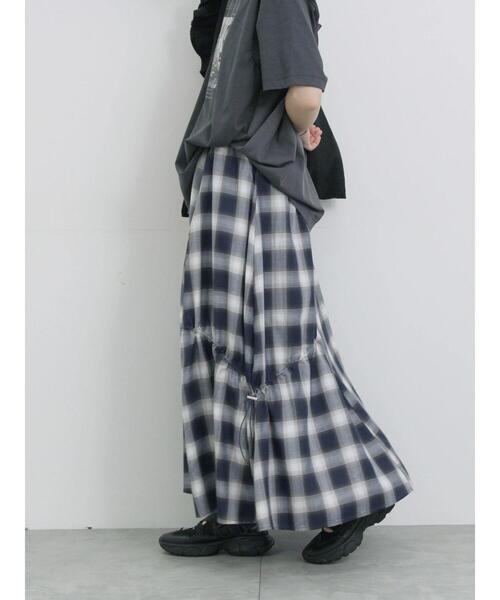 Samansa Mos2 blue（サマンサモスモスブルー）の「オンブレチェックドロストギャザースカート（スカート・レディース・ブラウン/ネイビー/ブラック・F）」の14枚目の写真