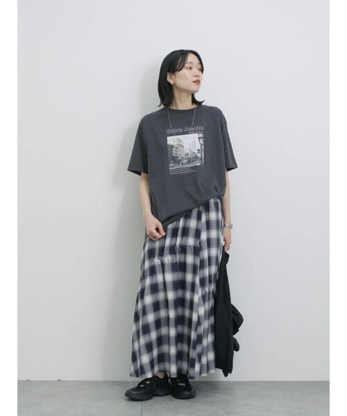 Samansa Mos2 blue（サマンサモスモスブルー）の「オンブレチェックドロストギャザースカート（スカート・レディース・ブラウン/ネイビー/ブラック・F）」の17枚目の写真