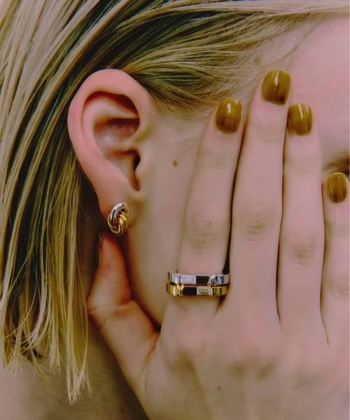 LAPUIS（ラピュイ）の「LAPUIS(ラピュイ)Coil Circle pierced earrings（ピアス（両耳用）・レディース・シルバー/ゴールド/マルチ・FREE）」の7枚目の写真