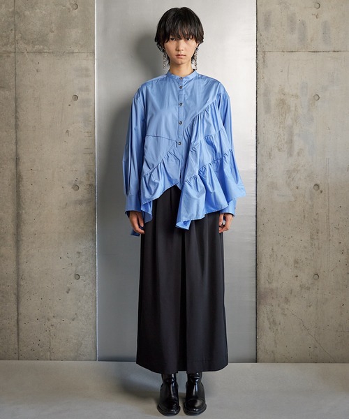 RUMCHE(ラムシェ)の「Inverted Pleats Skirt / インバーテッドプリーツスカート(スカート・レディース・ブラック・FREE)」の2枚目の写真