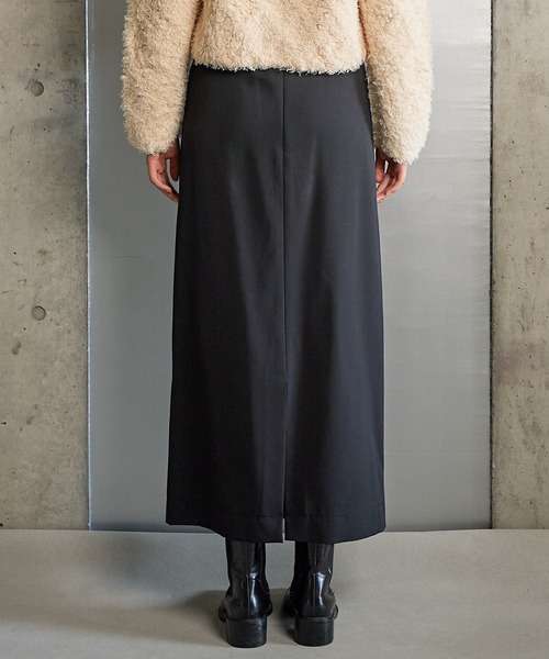 RUMCHE(ラムシェ)の「Inverted Pleats Skirt / インバーテッドプリーツスカート(スカート・レディース・ブラック・FREE)」の7枚目の写真