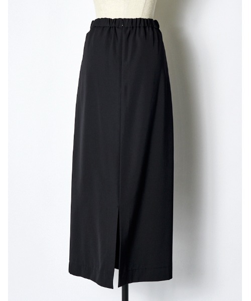 RUMCHE(ラムシェ)の「Inverted Pleats Skirt / インバーテッドプリーツスカート(スカート・レディース・ブラック・FREE)」の10枚目の写真