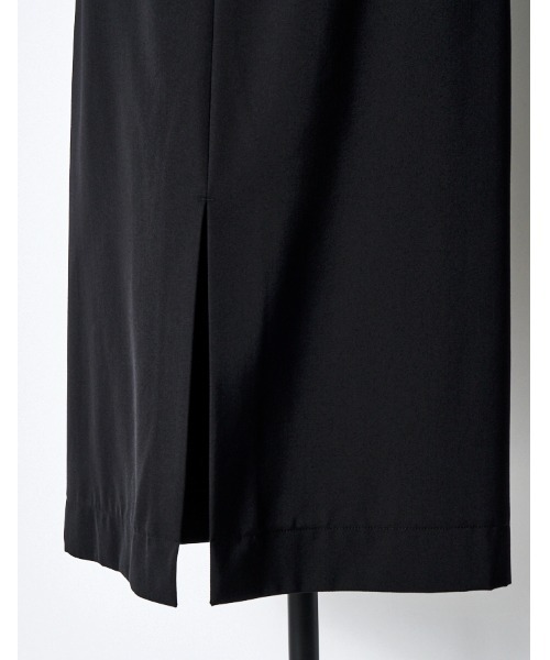 RUMCHE(ラムシェ)の「Inverted Pleats Skirt / インバーテッドプリーツスカート(スカート・レディース・ブラック・FREE)」の14枚目の写真