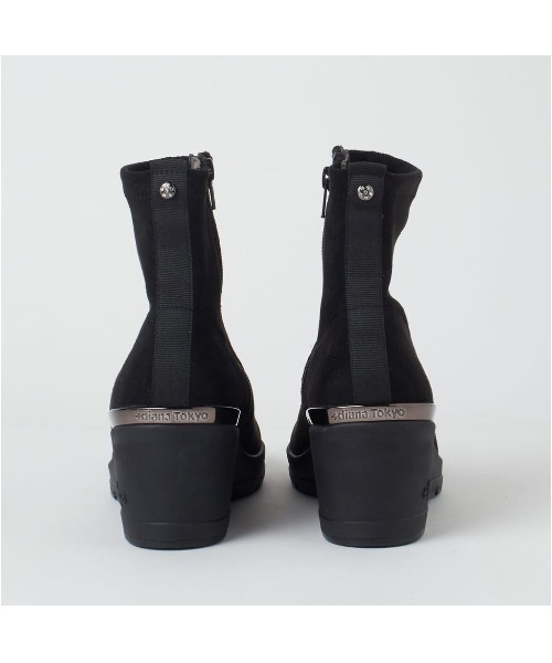 +diana（プラスダイアナ）の「【軽量】ストレッチショートブーツ 6cm（ブーツ・レディース・ブラック/アイボリー・21.5cm/22.0cm/22.5cm/23.0cm/23.5cm/24.0cm/24.5cm/25.0cm）」の4枚目の写真