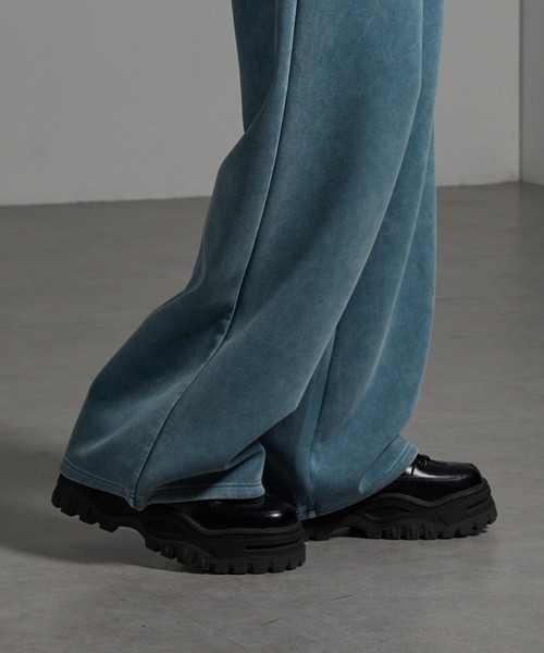 CIYOT（シヨウト）の「【CIYOT-シヨウト-】ヴィンテージ加工ケミカルウォッシュ ドローコード ワイドストレート ダンボールスウェットパンツ【セットアップ対応】（スウェットパンツ・メンズ・ブルー系/ブラウン/ボルドー/グレー/ブラック・S/M/L）」の6枚目の写真