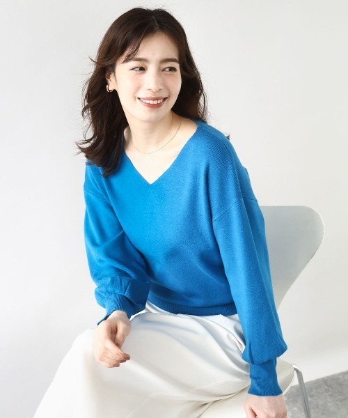 OFUON le MK（オフオンルエムケー）の「【2025AW】ベーシックVネックニット/洗える/WEB限定サイズあり（ニット/セーター・レディース・ライトグリーン/ホワイト/ラベンダー/ネイビー系/ブラック/ブルー/ベージュ/ピンク・38/36）」の6枚目の写真