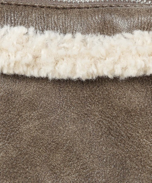 niko and...(ニコアンド)の「オリジナルフェイクムートンショルダーバッグ(ショルダーバッグ・レディース・ダークブラウン/オフホワイト・0)」の5枚目の写真
